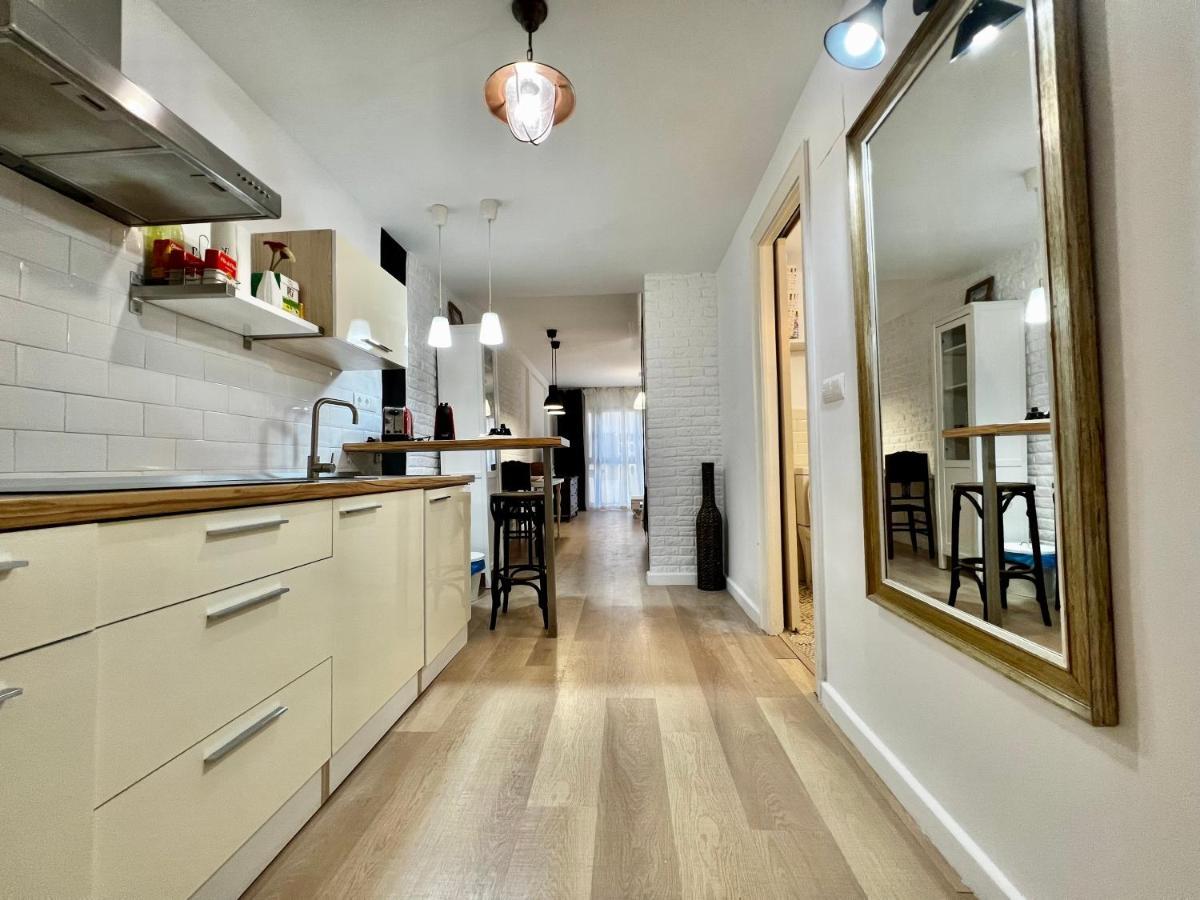 Bright Loft City Centre By United Renters Alicante Extérieur photo